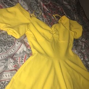 Pretty yellow dress